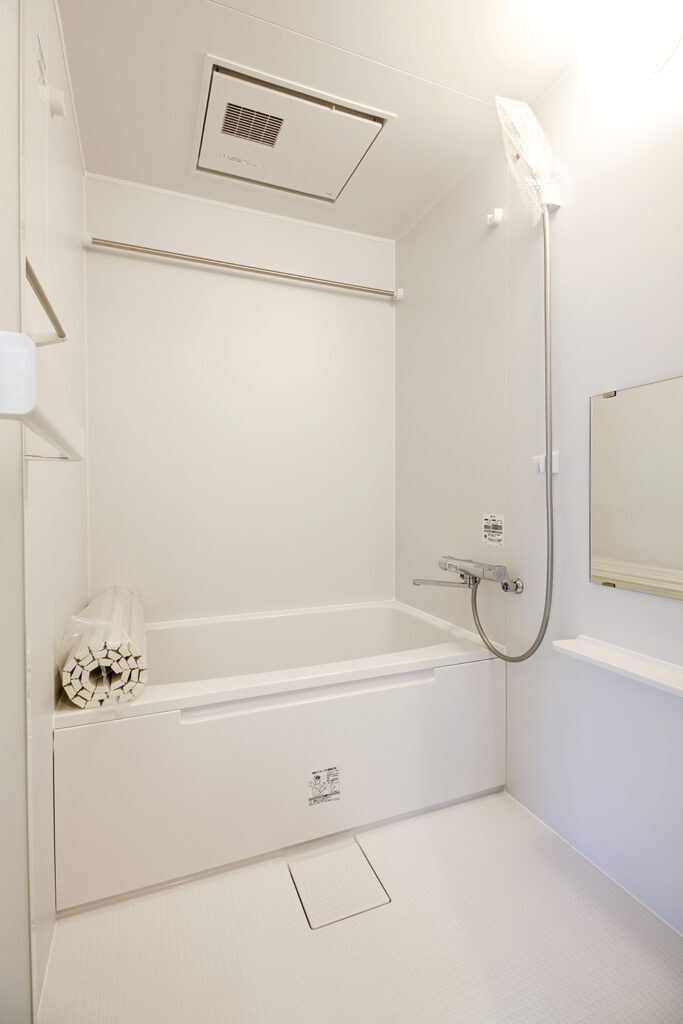 ユニットバスはTOTOのWSシリーズを設置しました。お掃除もしやすいコンパクトなサイズの浴室です。
