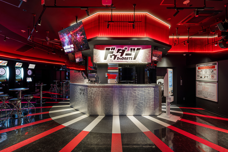 なんとびっくり店内は多角形の円錐型になっているんです！