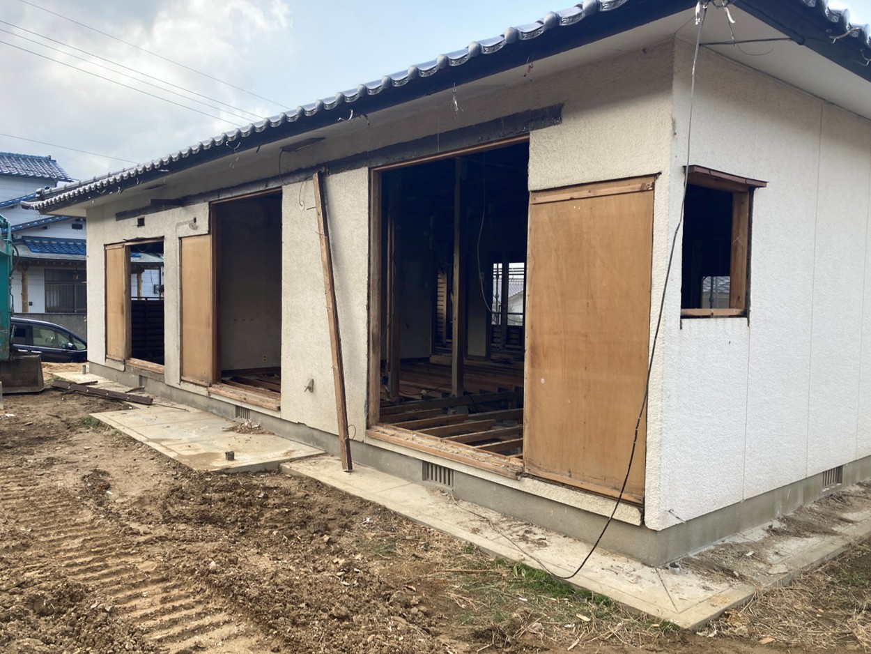 外壁・屋根・サッシ